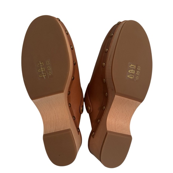 New in box J. Crew wood and leather clogs in rich oak color. - Picture 4 of 4